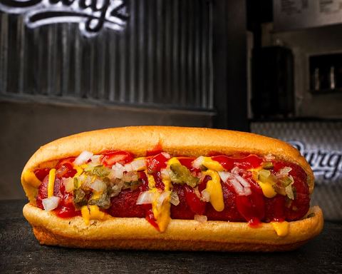 Hot Dog Classic — ketchup, moutarde et oignons