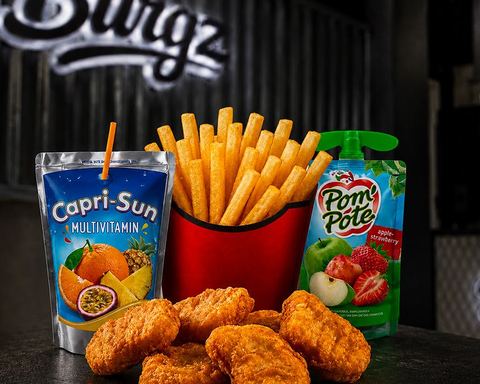 Menu enfant — nuggets, frites, boisson et compote